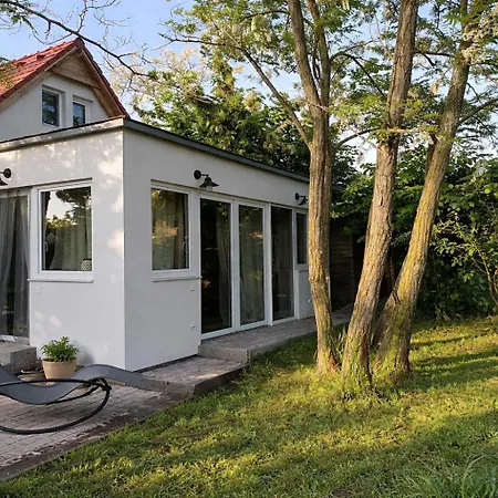 Akacliget Vendeghaz *