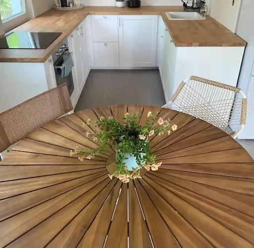 Akacliget Vendeghaz Ferienhaus *