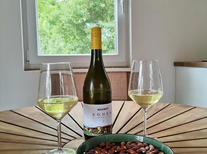 Akacliget Vendeghaz * Zamárdi