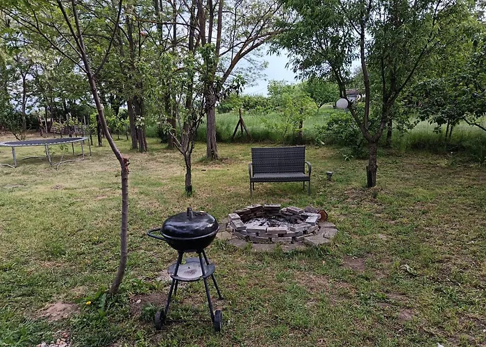 Akacliget Vendeghaz Zamárdi